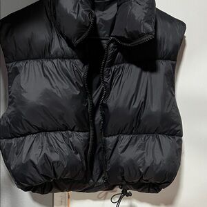 Women's Cropped Black Puffer Vest